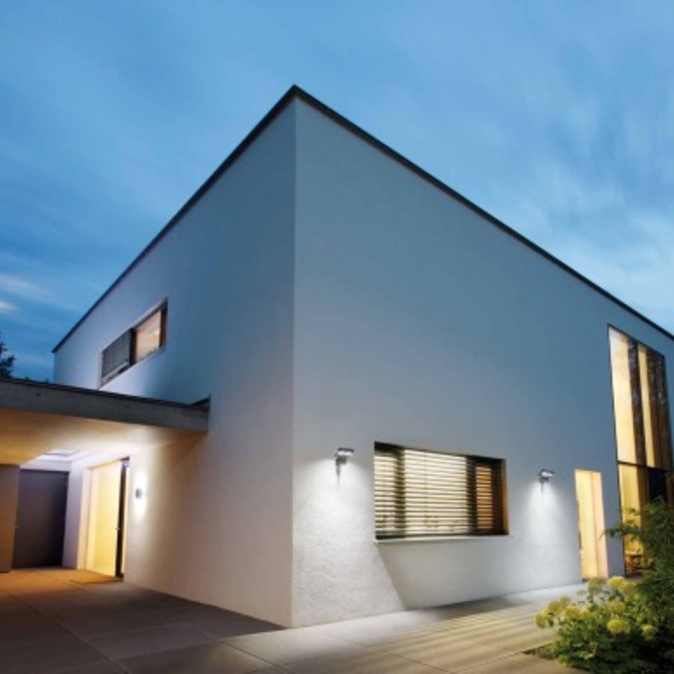 Außen­beleuchtung bei Elektrotechnik Asche GmbH in Magdeburg