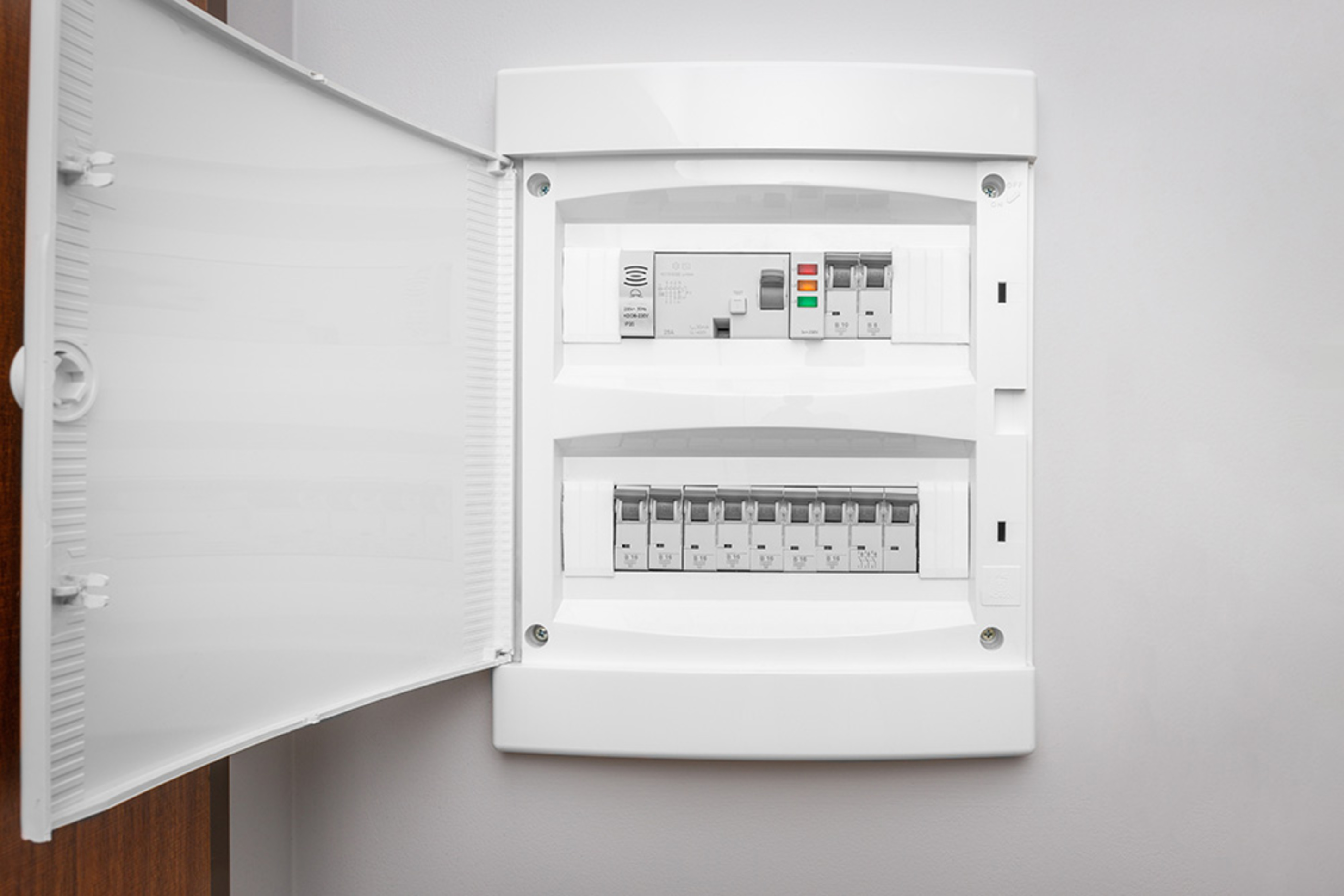 Über­spannungs­schutz bei Elektrotechnik Asche GmbH in Magdeburg
